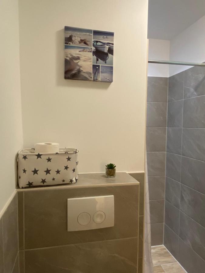 Appartement 1 Mit Kueche Und Neuem Bad, Frisch Saniert Friedrichskoog Eksteriør bilde